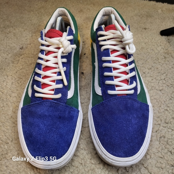 Vans Yacht Club Shoes - Picture 3 of 5